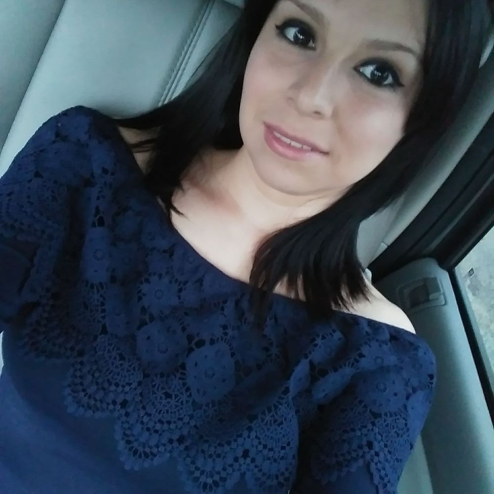 Meet your Posher, Alma